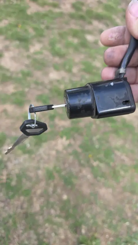 Replacement motorcycle lock cylinder with its new key